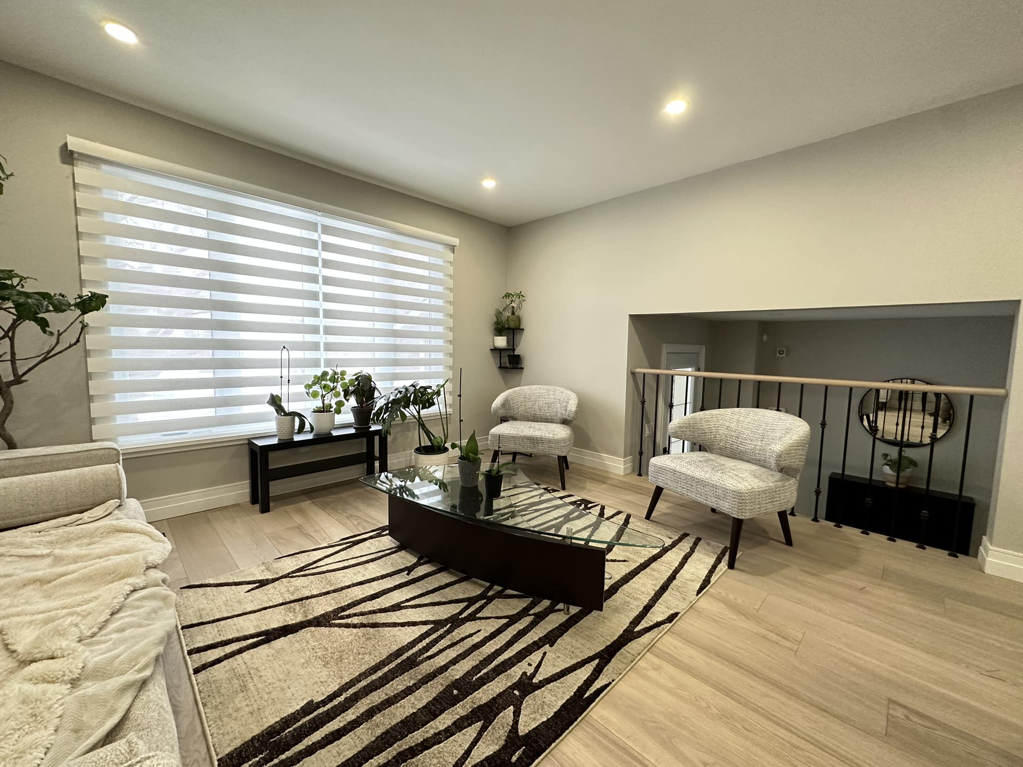 Beautiful blinds installation